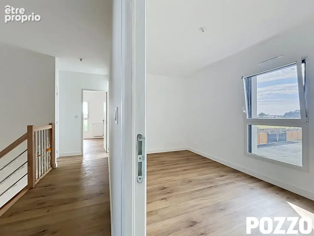A vendre : Maison de 115m² , 4 chambres à BREVILLE SUR MER (50290) - photo 9