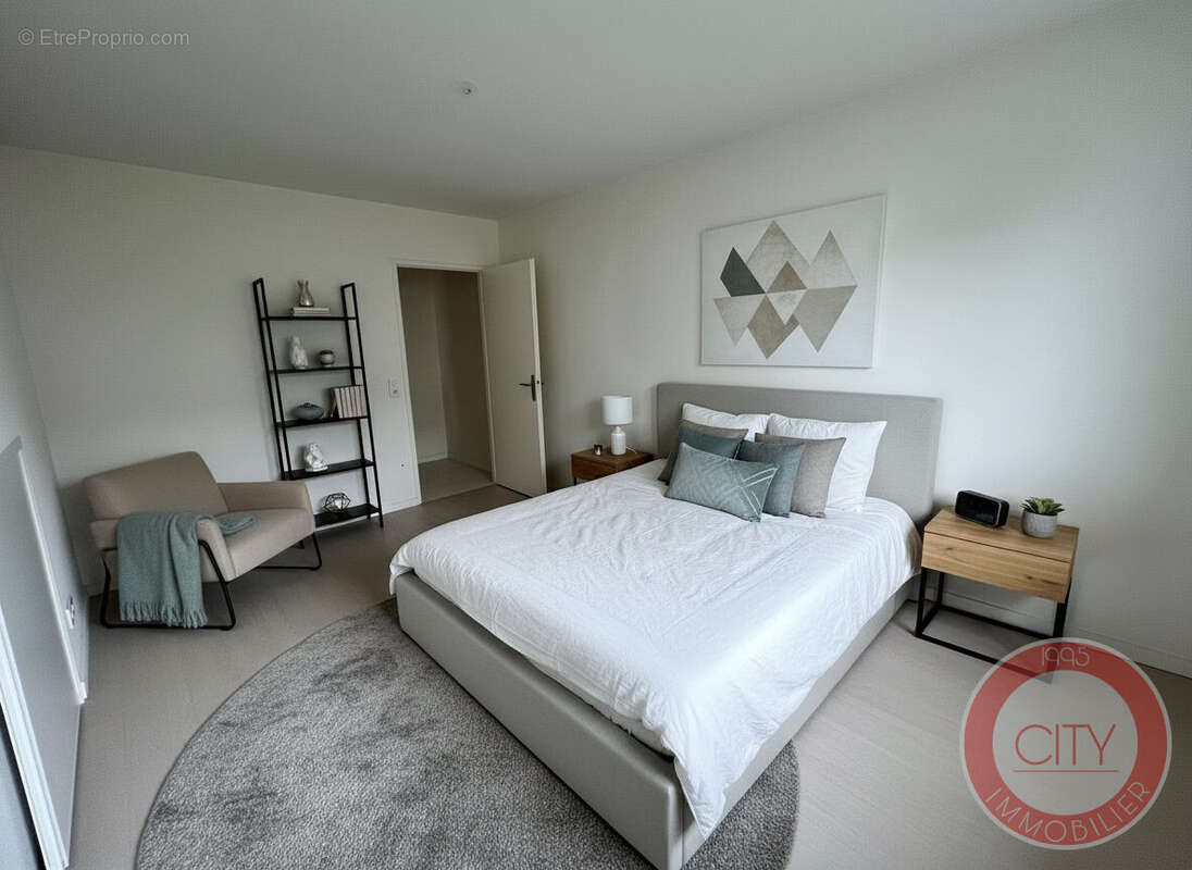 photo non contractuelle  - Appartement à BORDEAUX