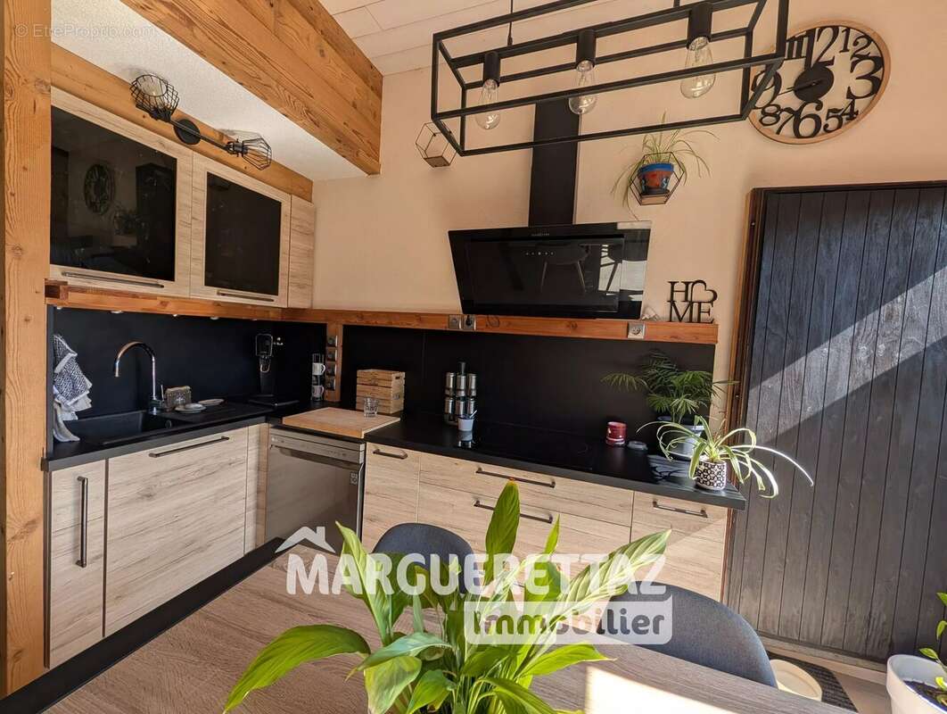 Appartement à SAINT-JEOIRE