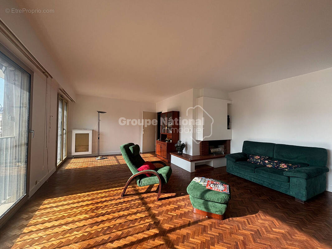 Appartement à VERSAILLES