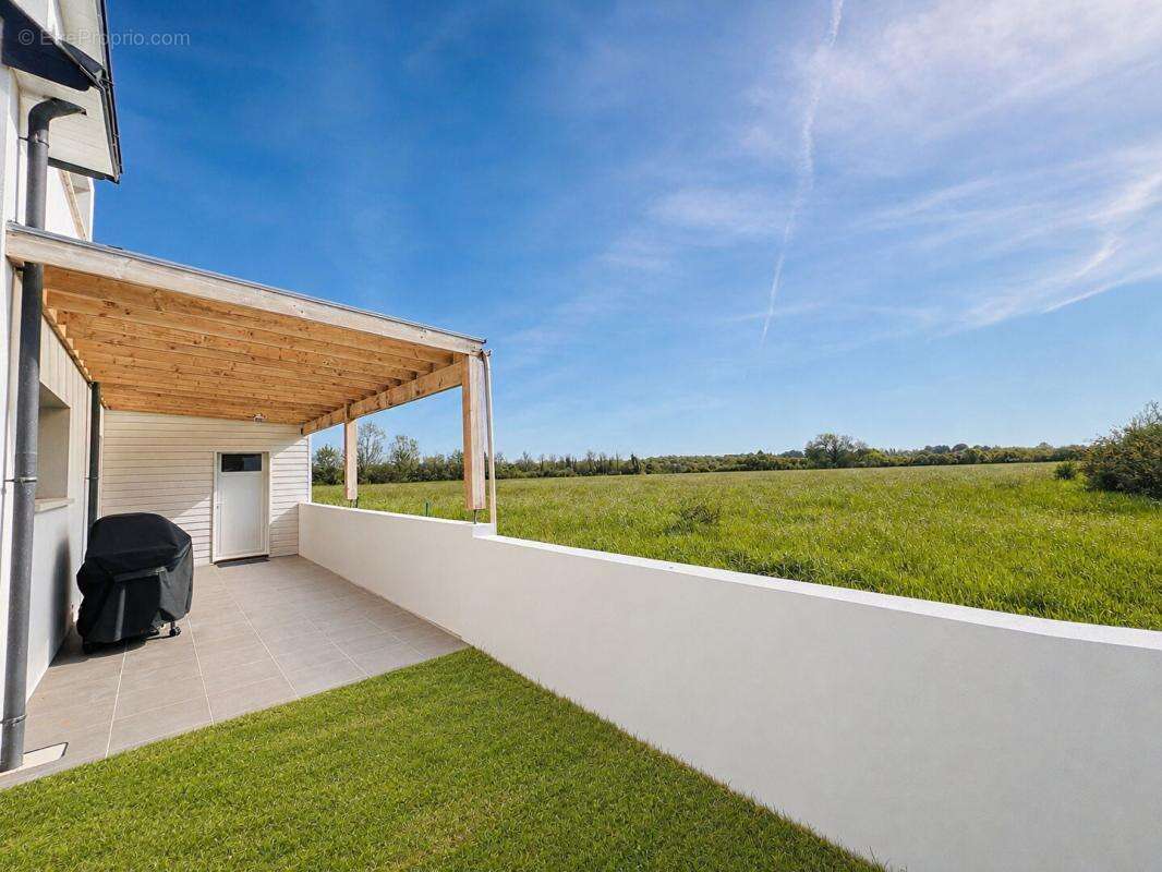 Belle contemporaine avec piscine- 196 m2 - 4 suites - photo 6