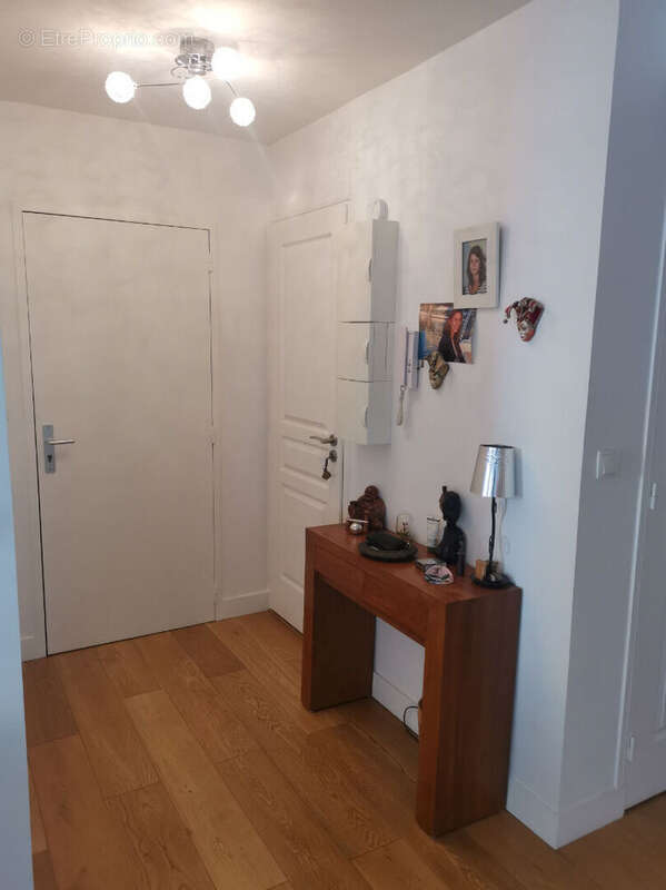 Appartement à CHILLY-MAZARIN