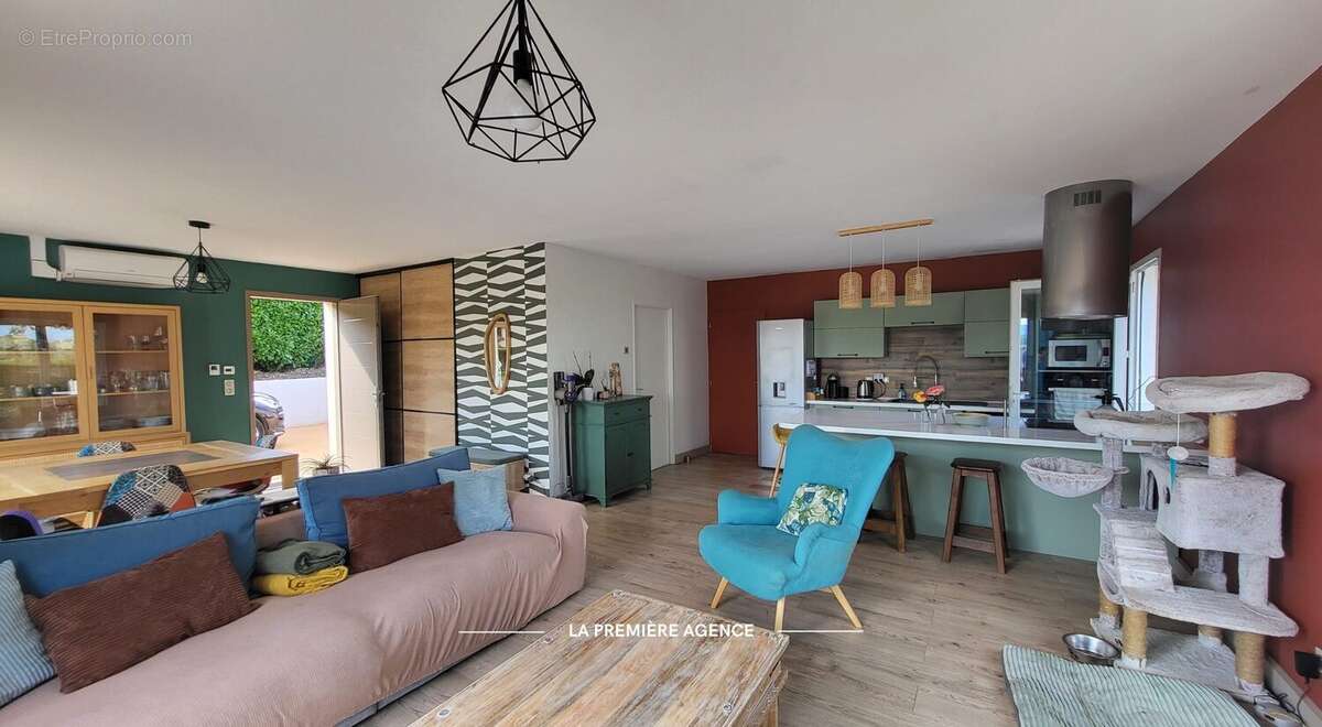 Maison à PONTCHARRA-SUR-TURDINE