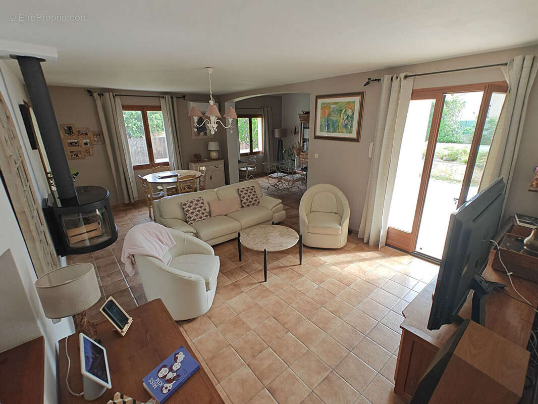Maison à SOLLIES-PONT