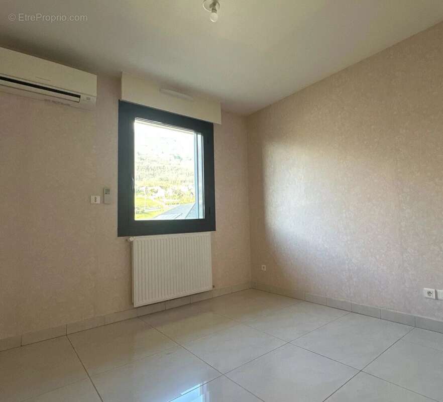 Appartement à LE BOURGET-DU-LAC