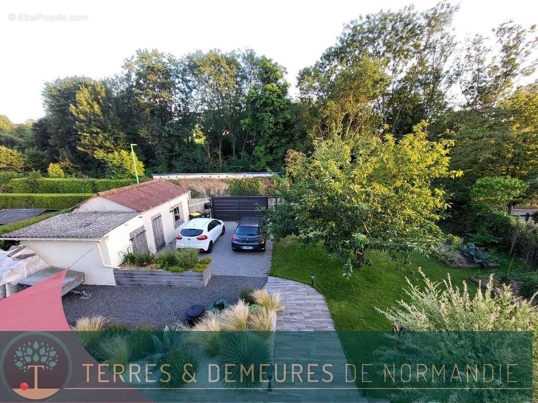 Maison à SAINT-MARTIN-EN-CAMPAGNE