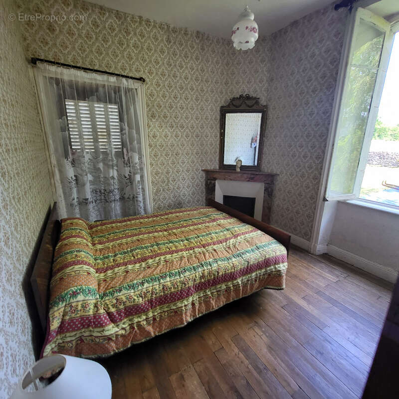 Maison à RIOM-ES-MONTAGNES