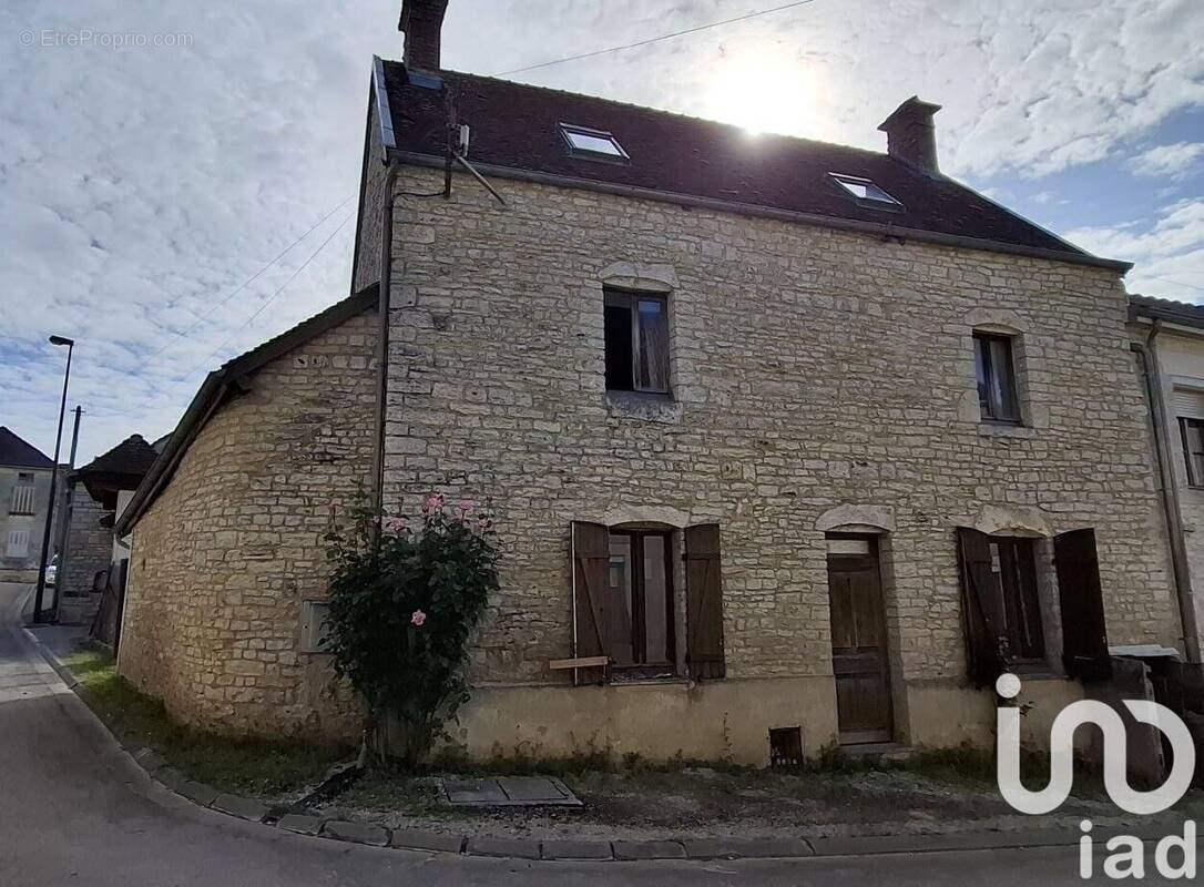 Photo 1 - Maison à LOCHES-SUR-OURCE