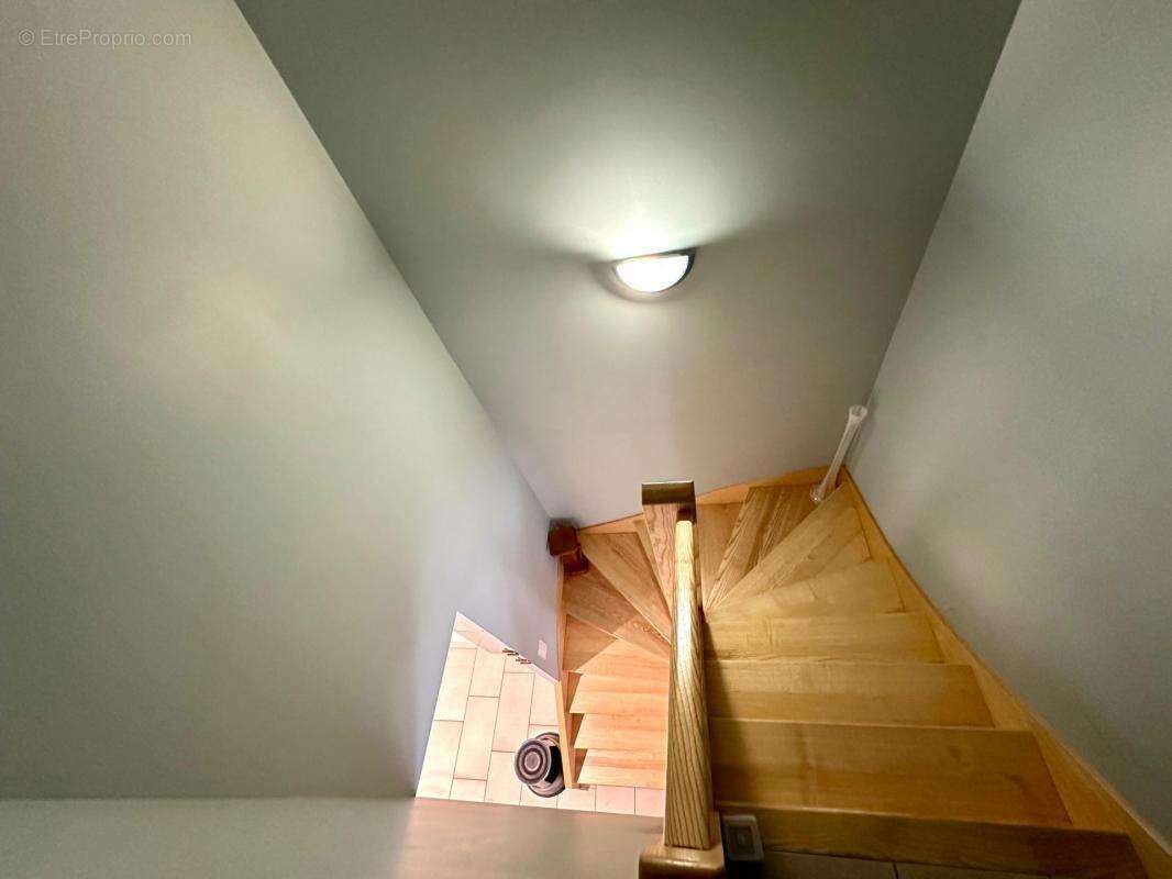 Maison de plain pied avec garage - photo 7