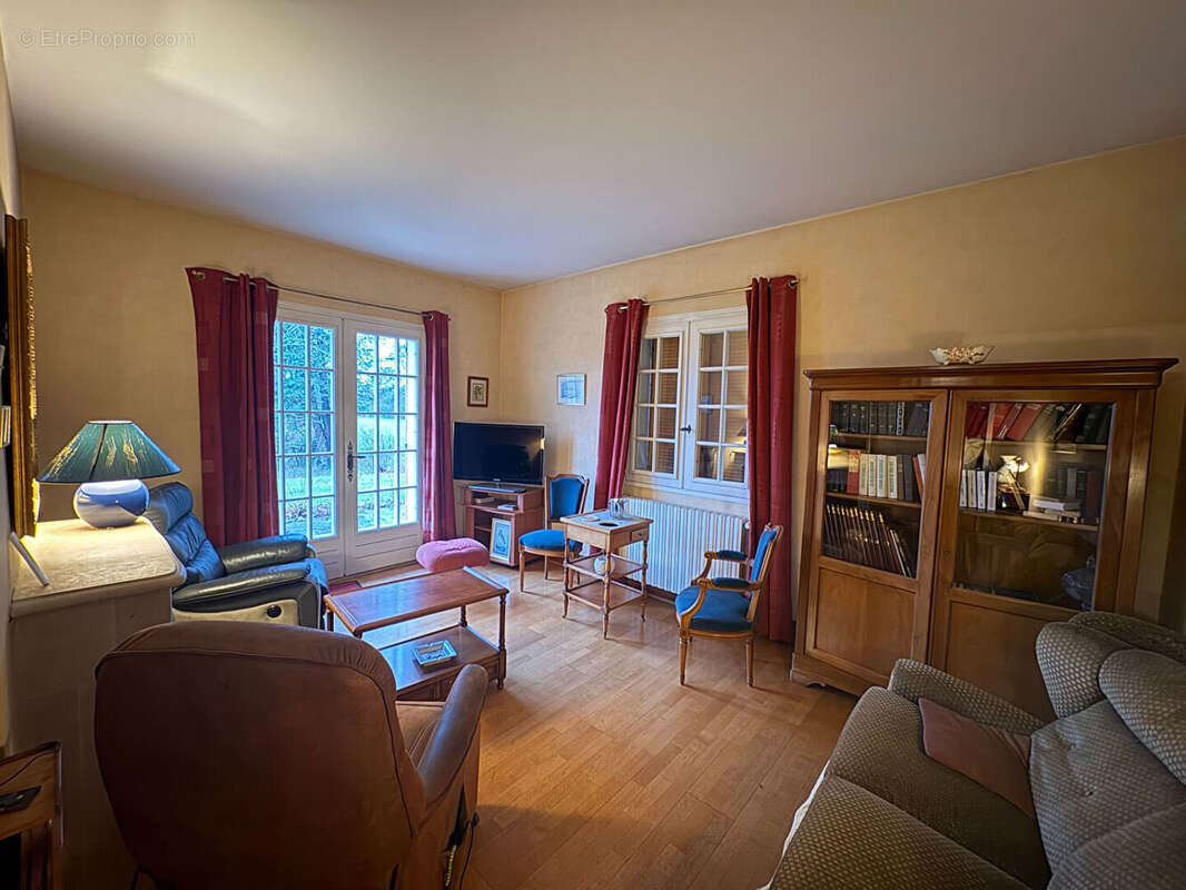 Maison à SAINT-HILAIRE-LES-PLACES