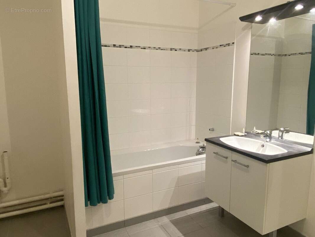 Appartement à LEZENNES