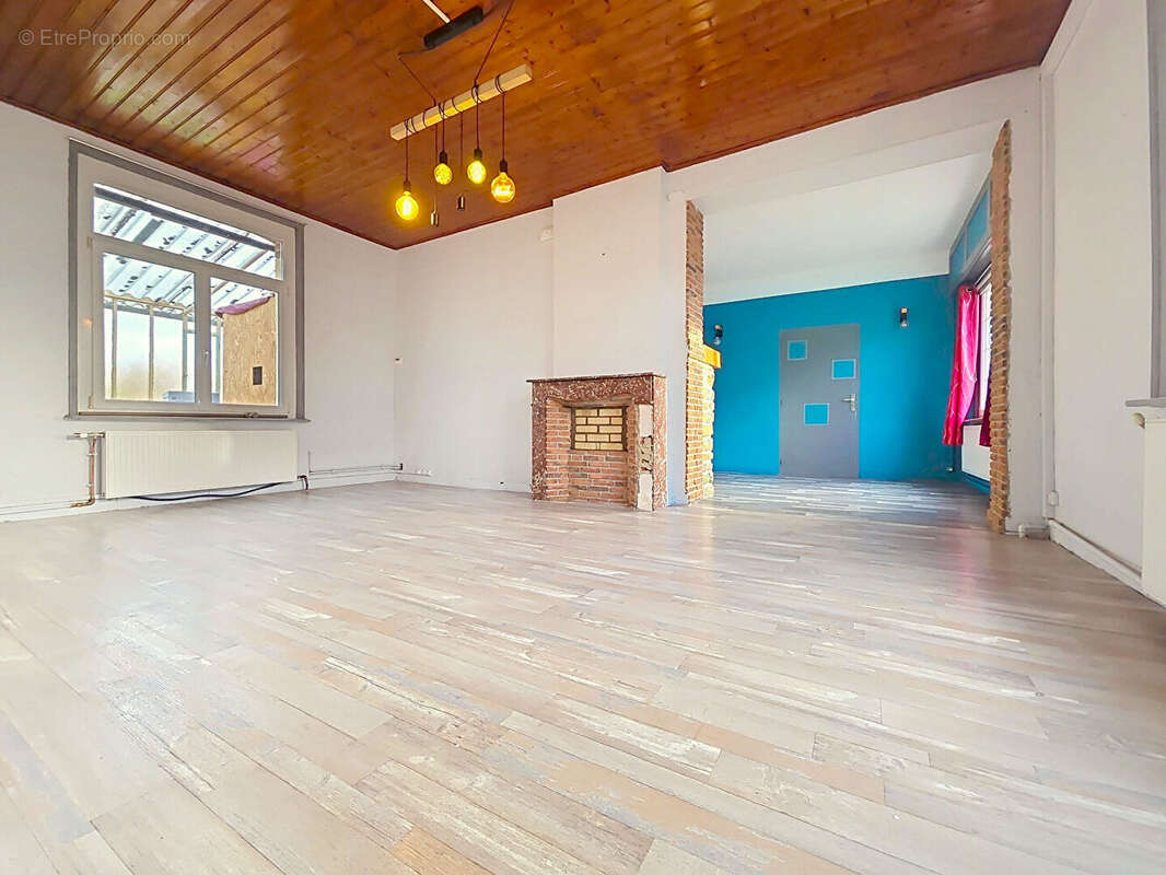 Maison à BEAURAINVILLE