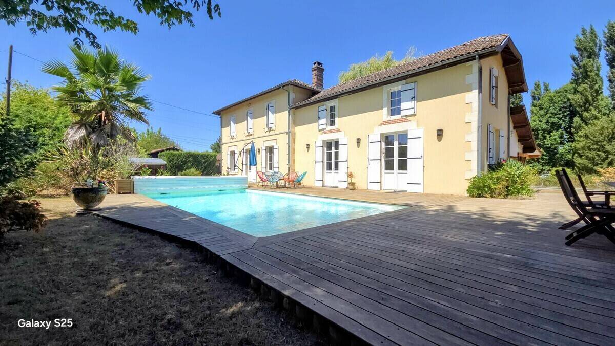 Maison à MIOS