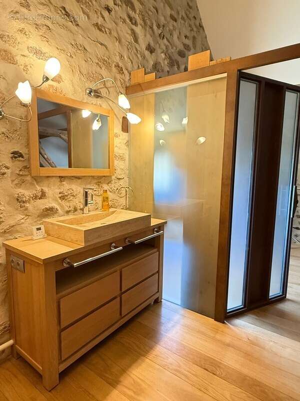 Maison à DUN-LE-PALESTEL