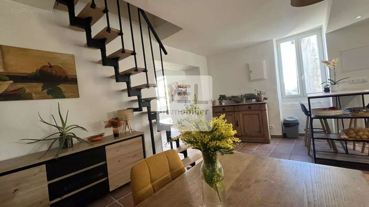 Maison à GOUDARGUES