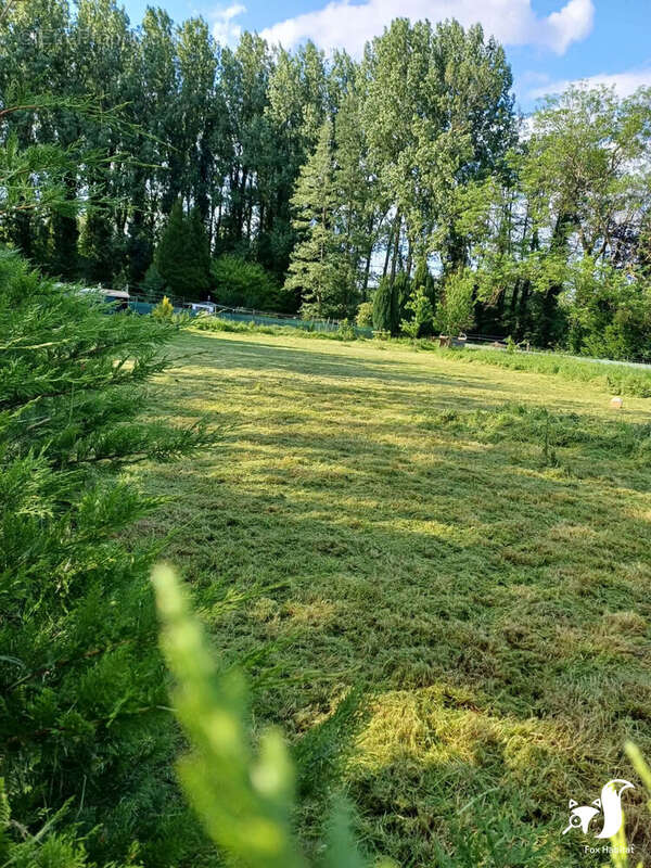 Terrain à THUN-L'EVEQUE