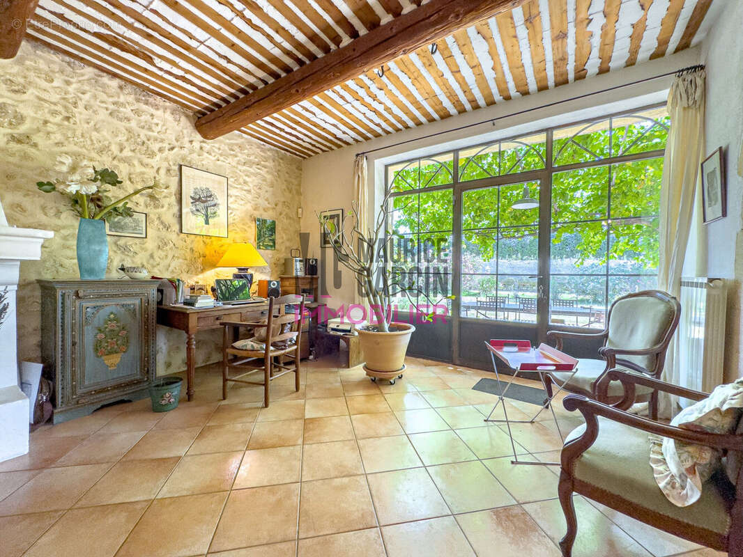 A vendre, à acheter, achat Propriété Mas 6 pièces 84300 CAVAILLON - Maison à CAVAILLON
