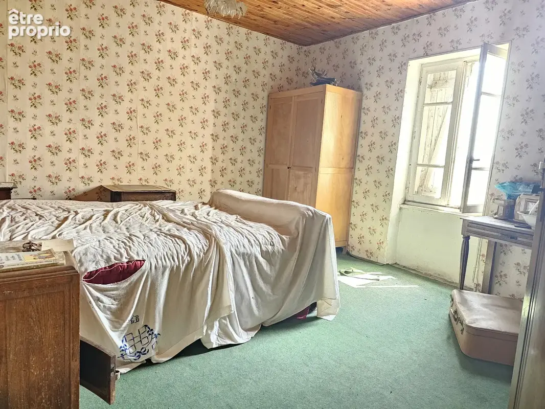 Ancienne ferme à rénover avec grange et  dépendances - photo 6