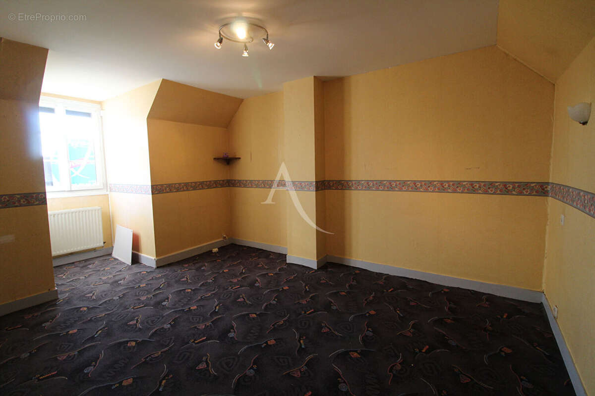 Maison à HUISSEAU-SUR-COSSON