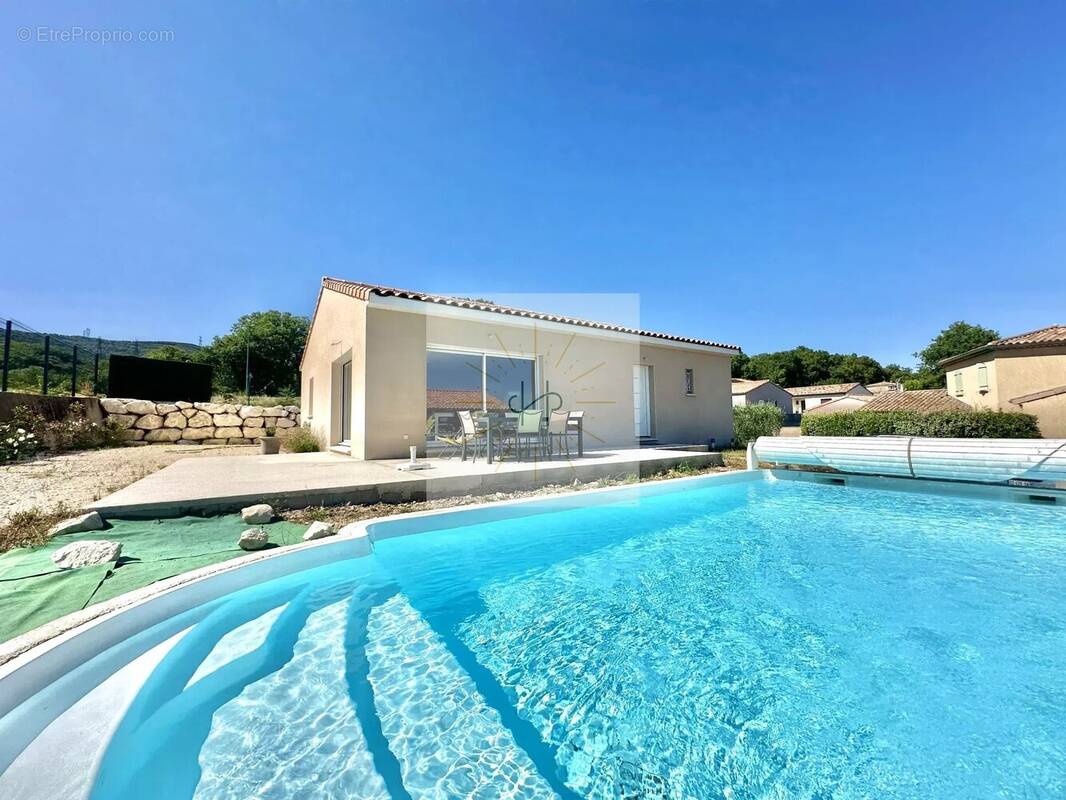 Maison à MONTELIMAR