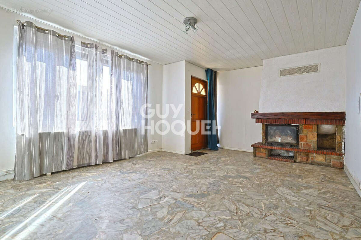 Maison à NEUVES-MAISONS