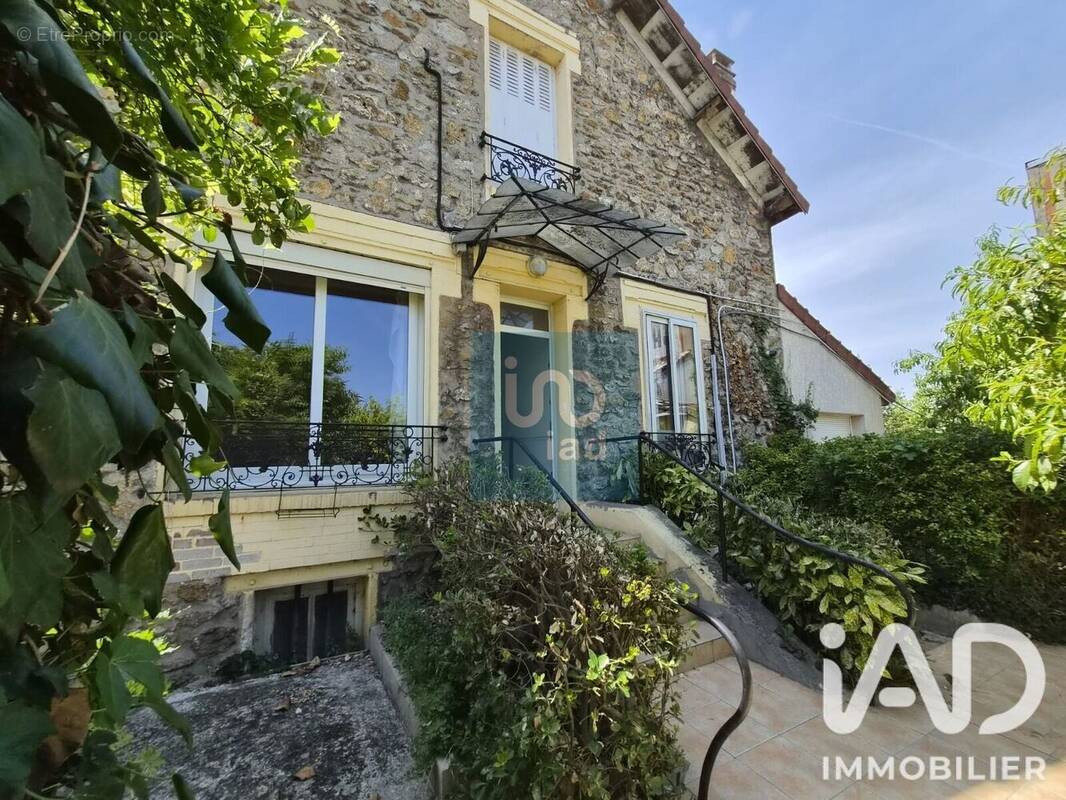 Photo 1 - Maison à VIRY-CHATILLON