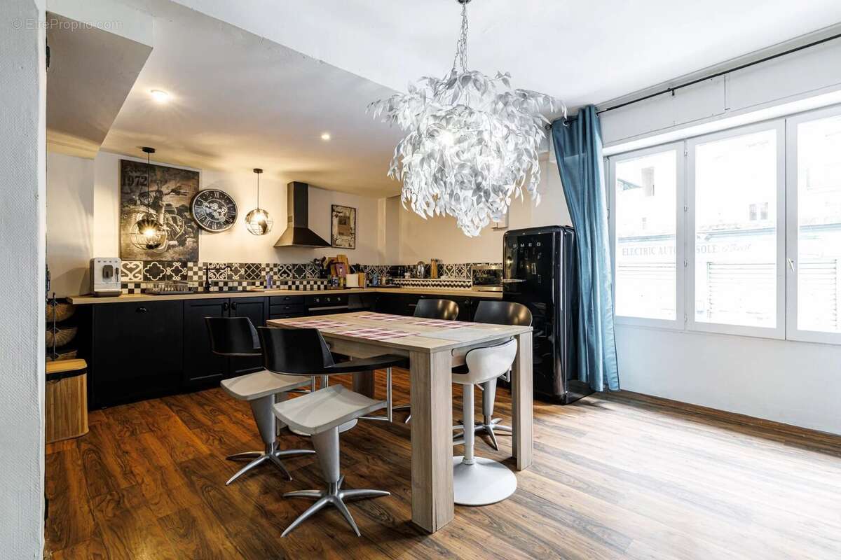 Grand plateau de 100 m2 - photo 8
