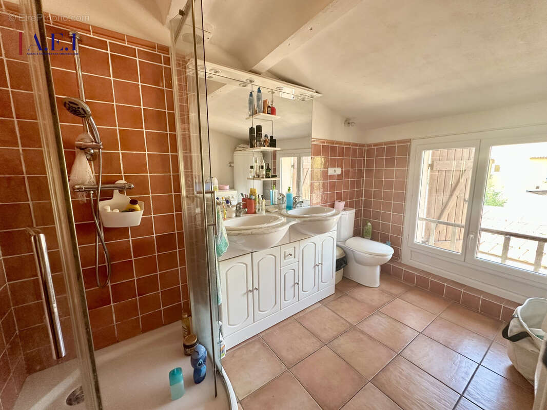 Maison à SIX-FOURS-LES-PLAGES