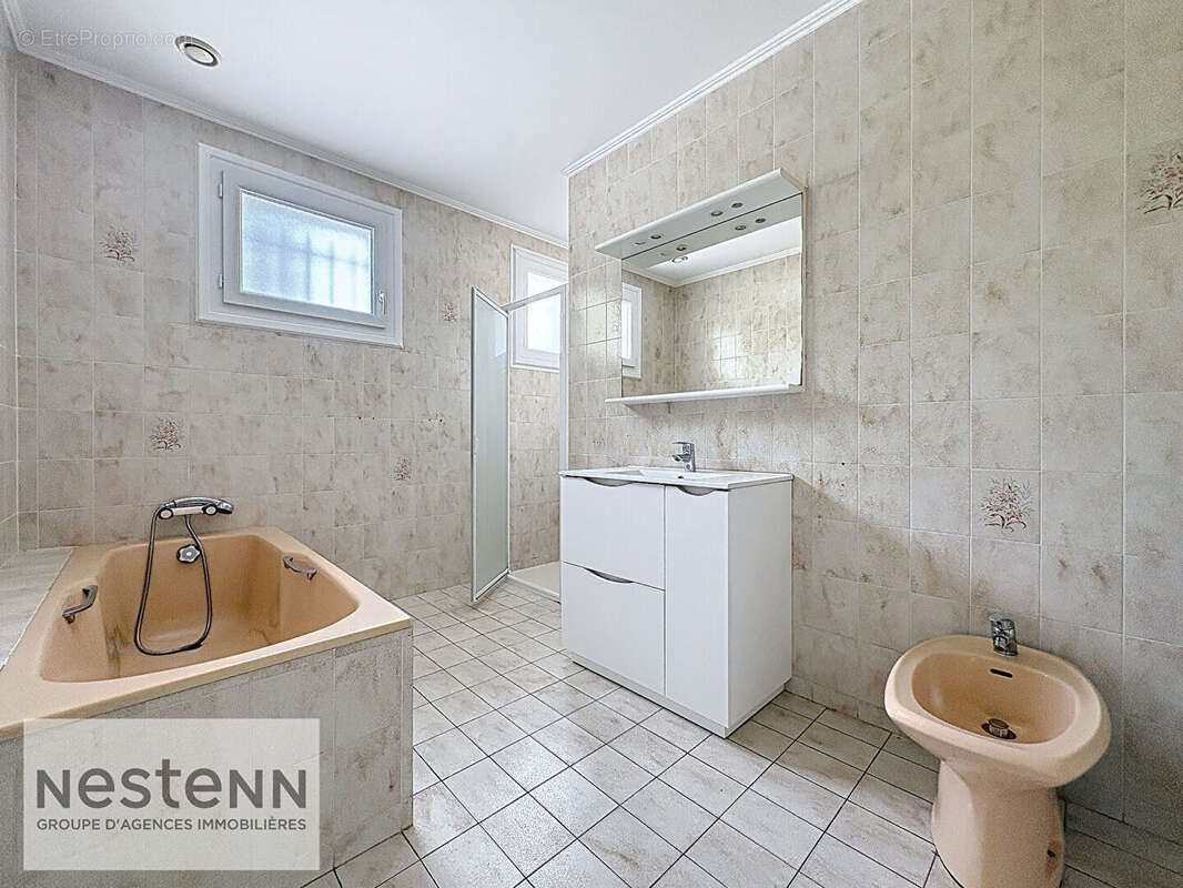 Maison Saint Urbain 3 chambres - photo 10