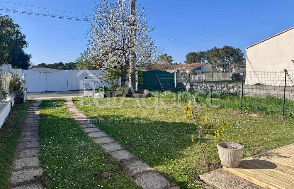 Maison   Proche plage du Platin - photo 2
