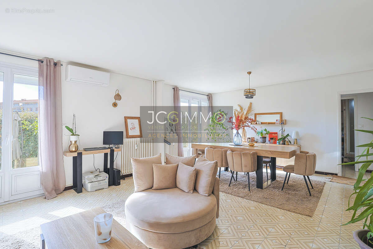 Appartement à LE LAVANDOU