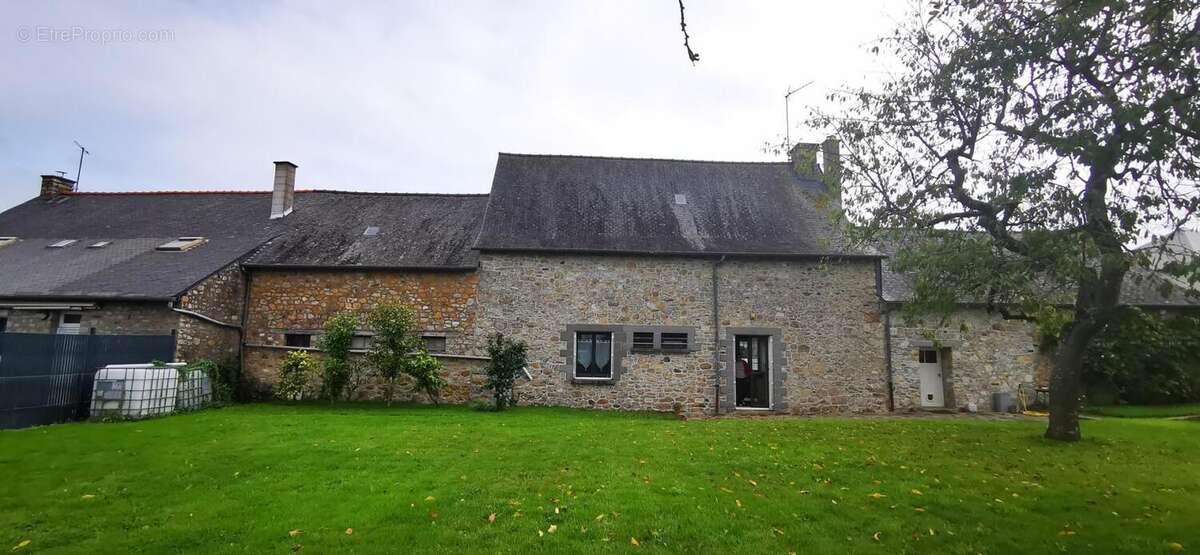 Maison à SAINT-AUBIN-DU-CORMIER