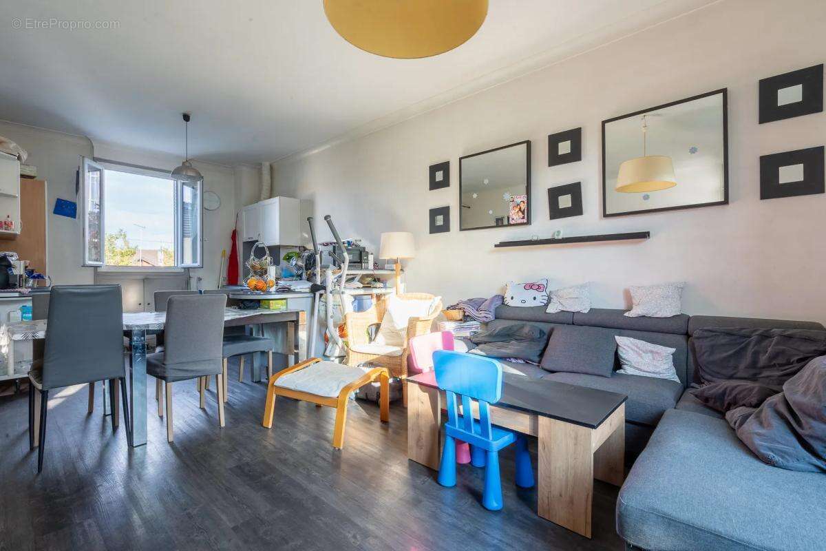 Maison à VILLEMOMBLE