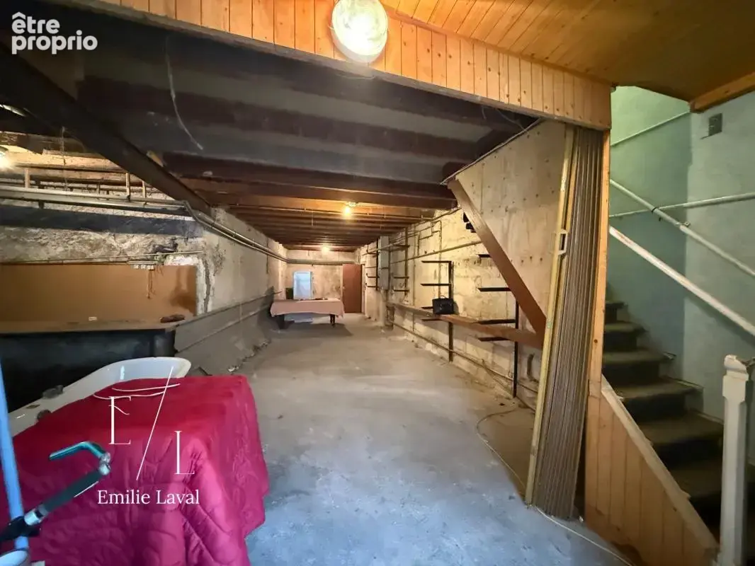 Maison de ville avec grand garage sans extérieur à VILLEFRANCHE DE LONCHAT (24) - photo 4
