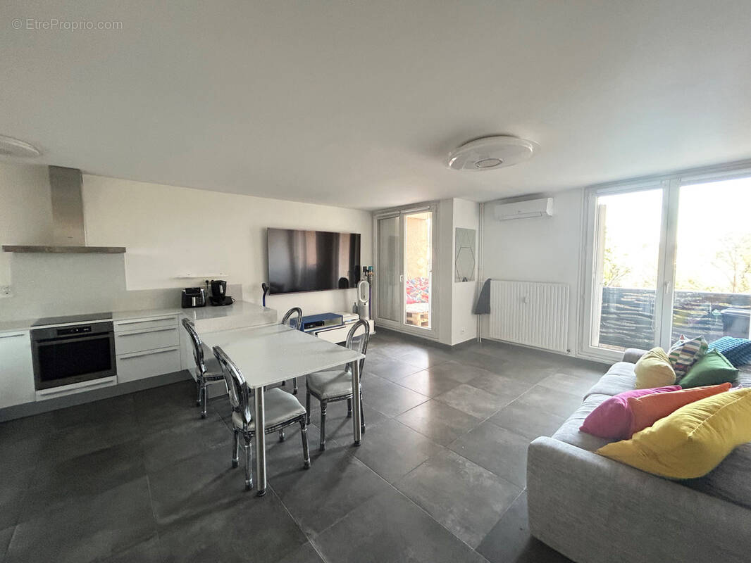 Appartement à MARSEILLE-13E