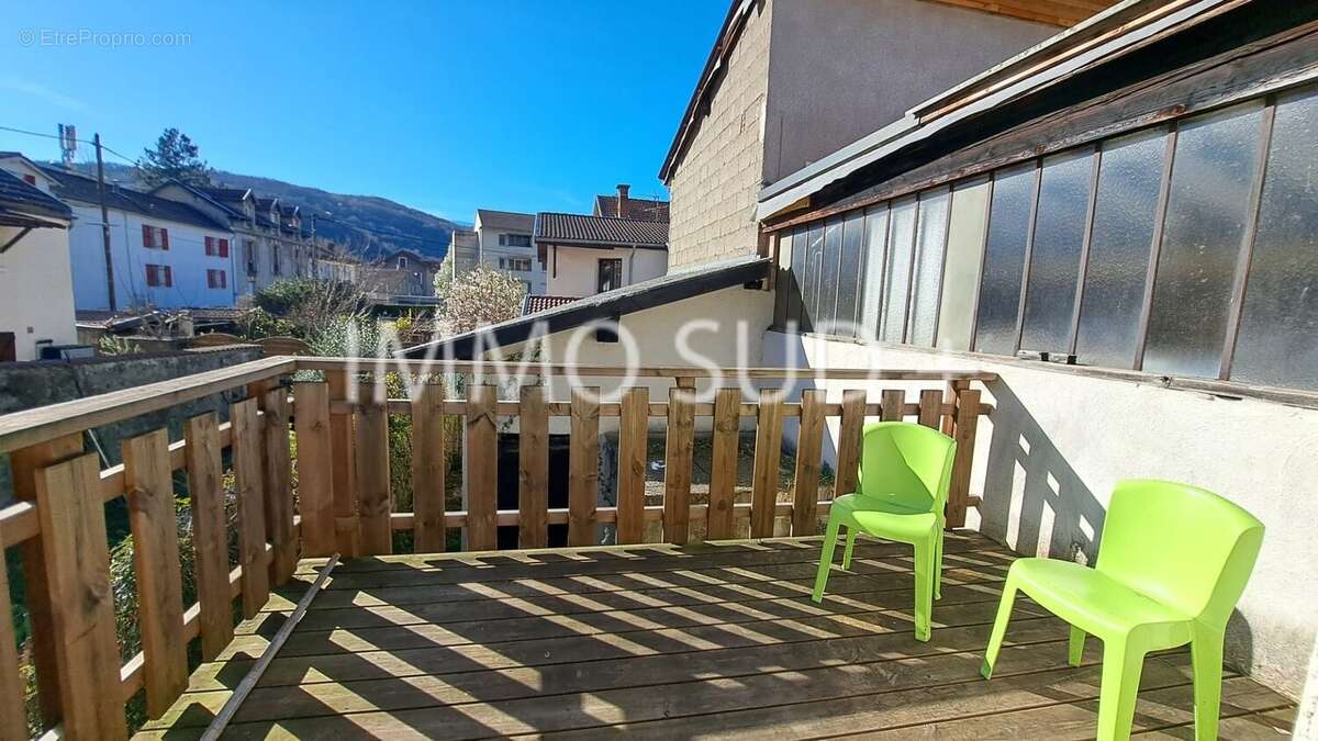 Appartement à VIZILLE