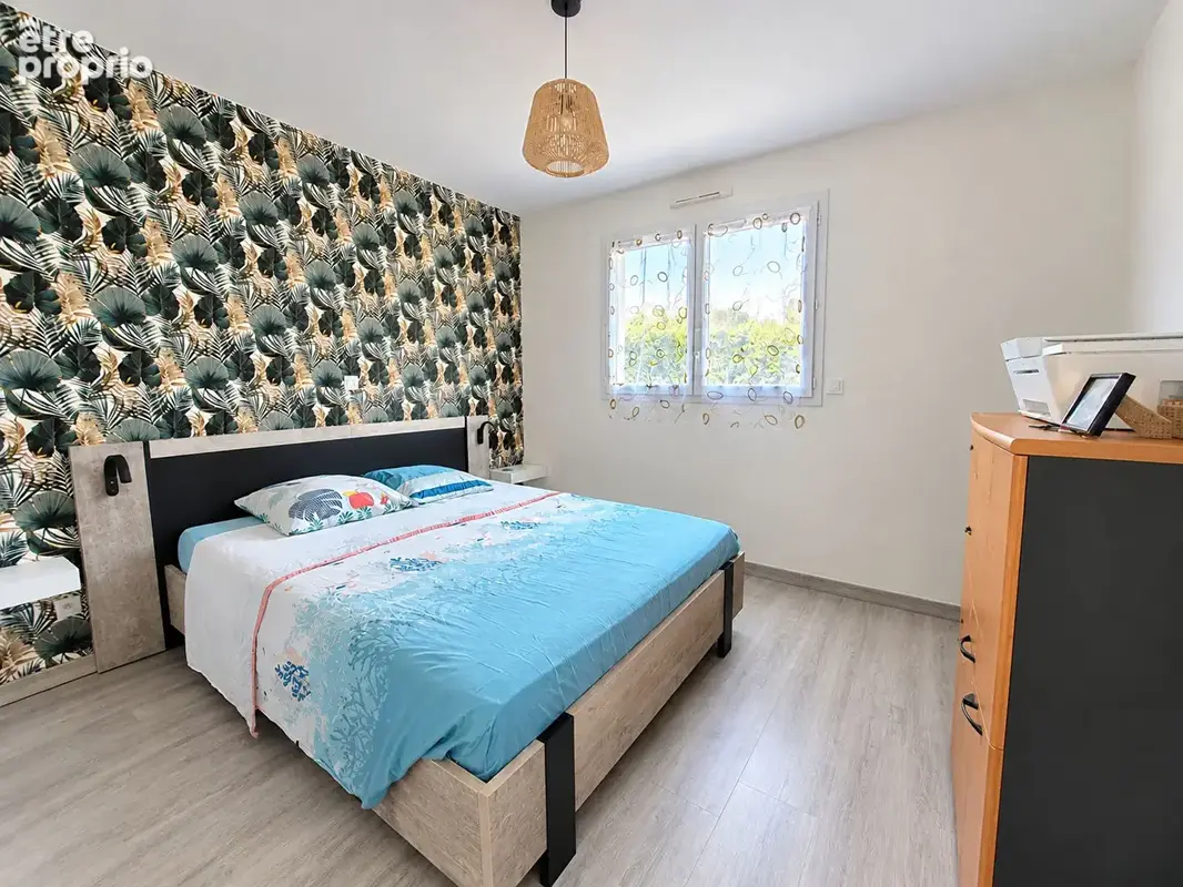 Maison contemporaine à vendre à Tierce 4 chambres, garage et Jardin clos - photo 5