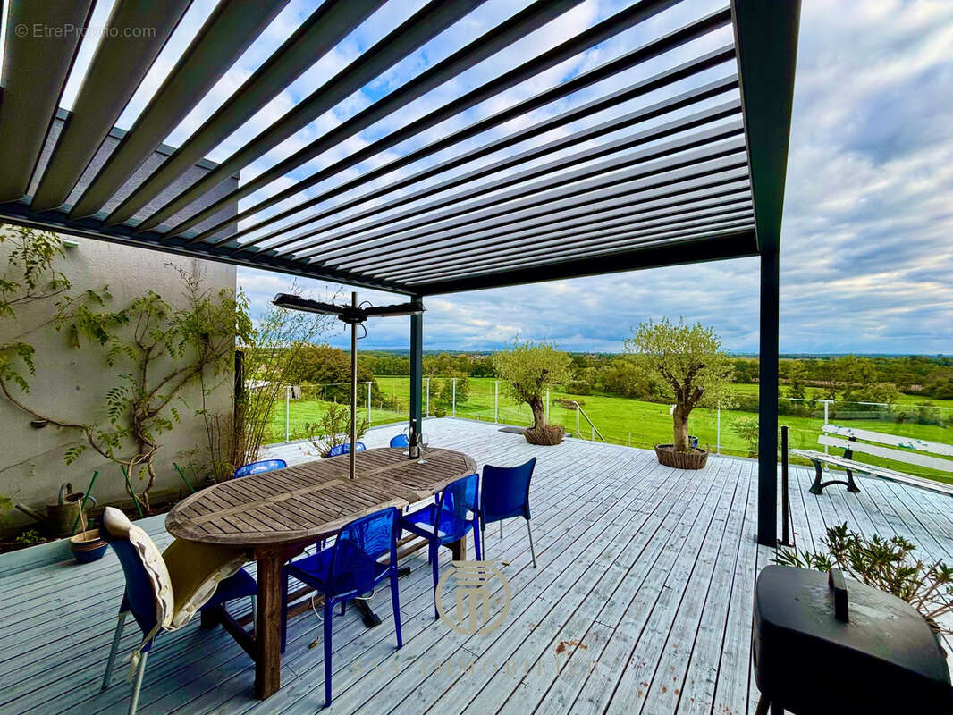 Maison à PARAY-LE-MONIAL