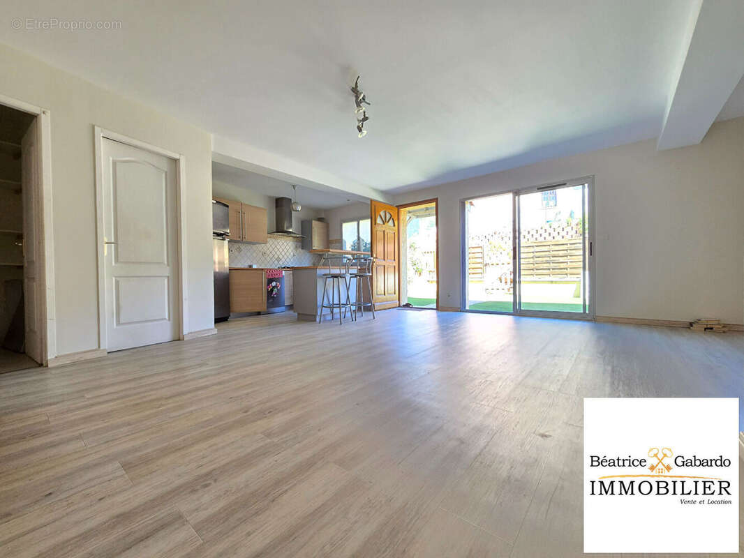 Maison 101 m² - 4p - Létra 69620 - photo 4
