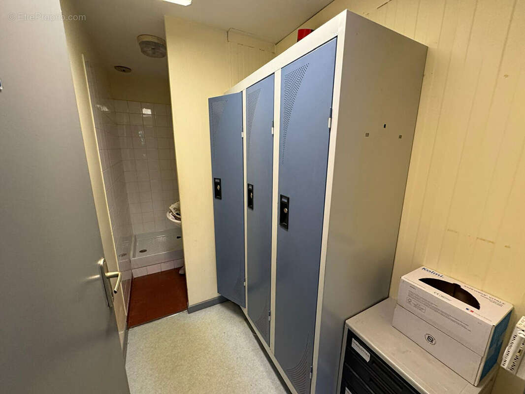 Commerce à FONTENILLES