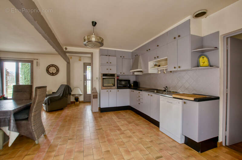 Maison à MALATAVERNE