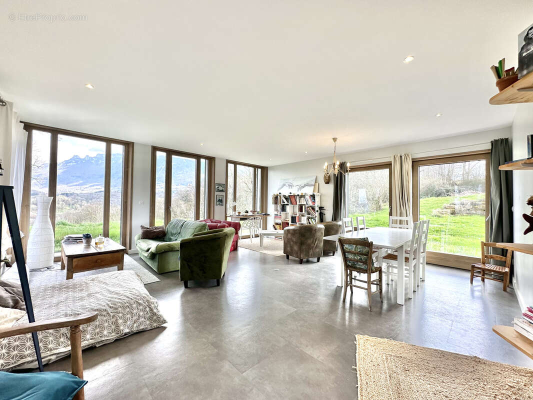 Maison à LE BOURGET-DU-LAC