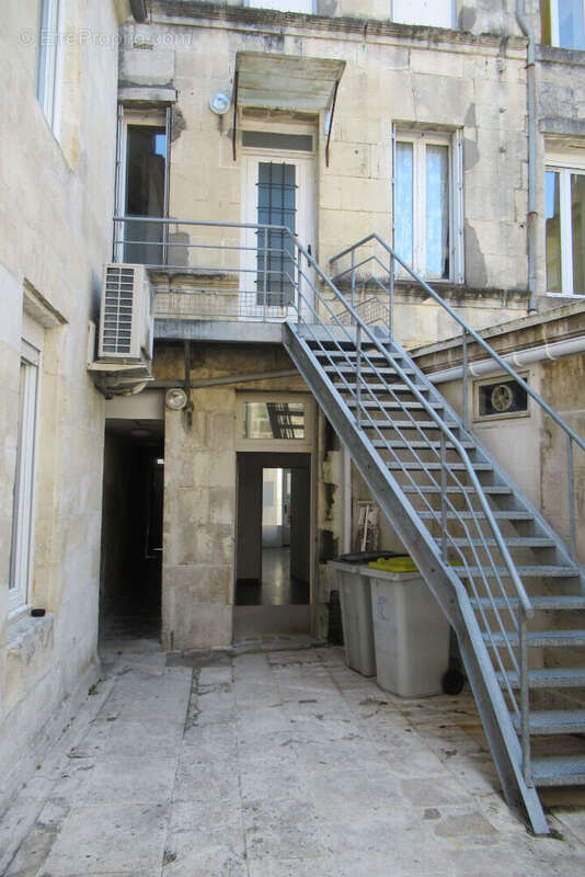 Commerce à ROCHEFORT