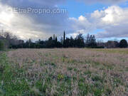 Terrain à LES ISSARDS