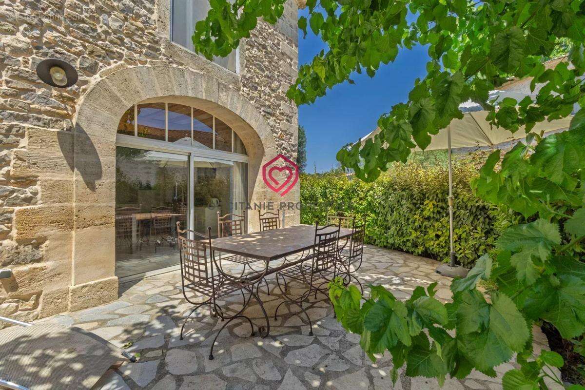 Maison à SUSSARGUES