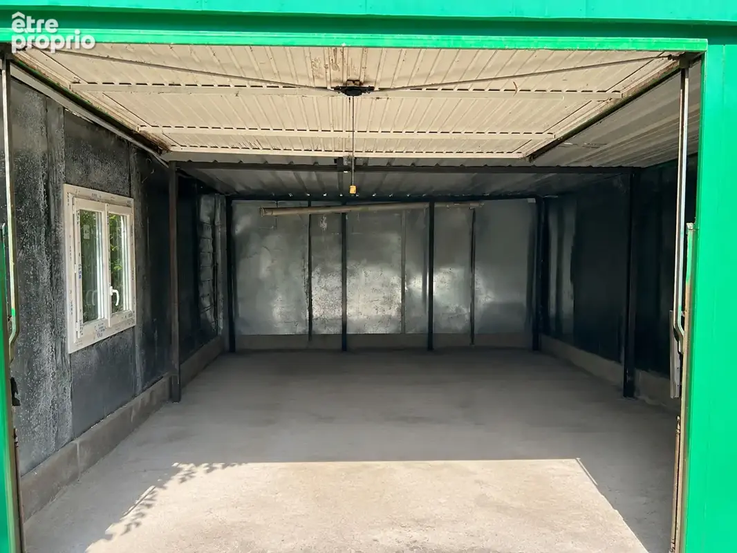 Gémenos - t2 avec extérieur, 72 m² de dépendances et 2 garages - viager occupé - photo 9