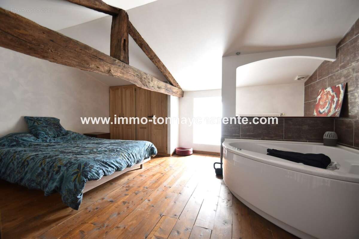 Maison à TONNAY-CHARENTE