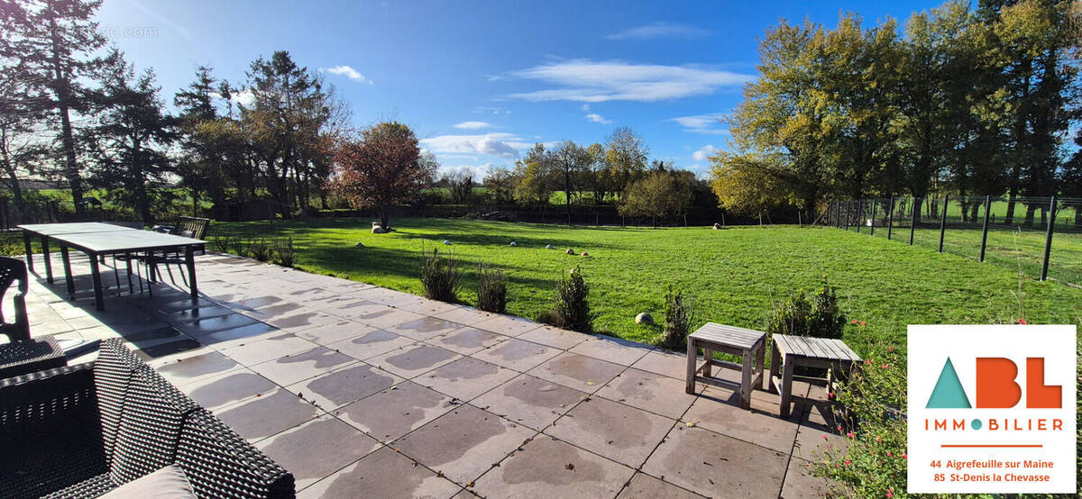 Maison à SAINT-DENIS-LA-CHEVASSE