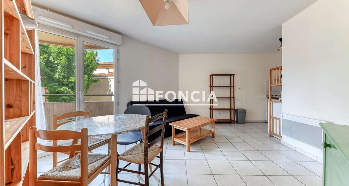 Appartement à LYON-8E