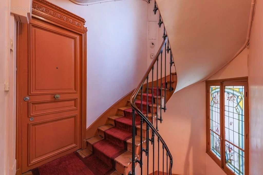 Appartement à PARIS-18E
